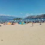 Mira *