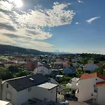 Apartament Mira Lopar