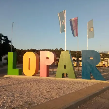 Mira *