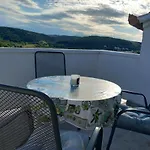 Apartment Mira Lopar
