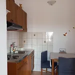 Mira *