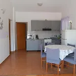 Mira Apartment *