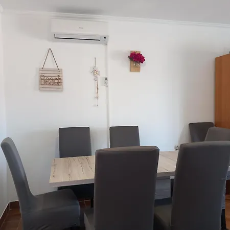 Mira 아파트 로파르