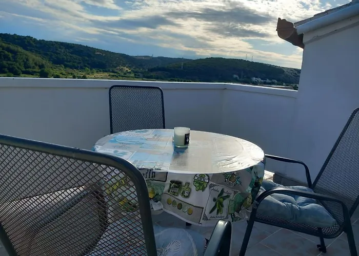 아파트 Mira 로파르